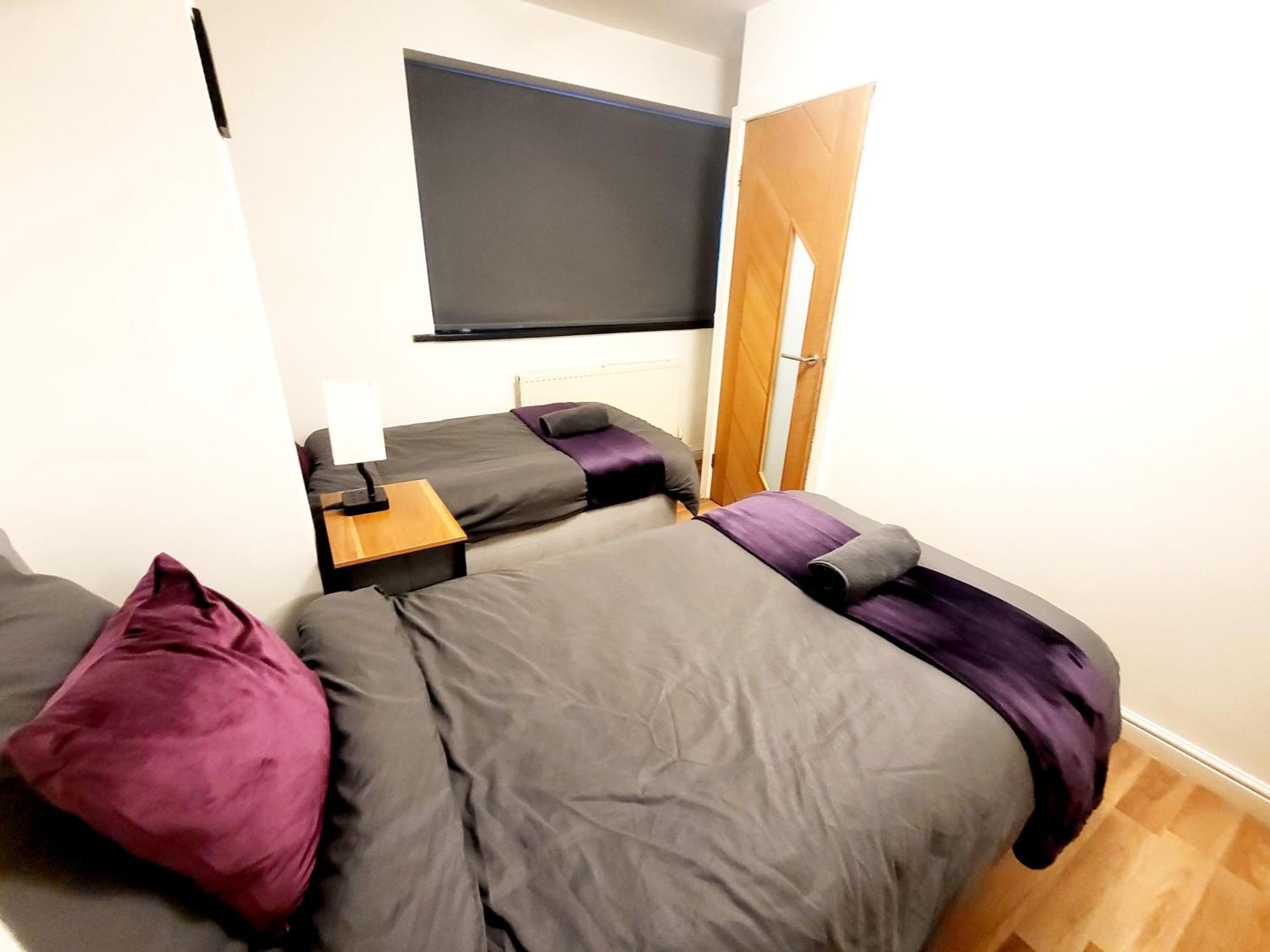 Apartament 3-Bed Family Haven With Free Parking Huddersfield Zewnętrze zdjęcie